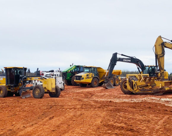 digging vehicles and equipment with Commercial Auto Insurance in Oklahoma City, OK